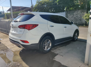 Hyundai Santa Fe SE