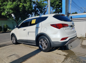 Hyundai Santa Fe SE