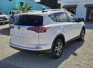 Toyota RAV4 Básico