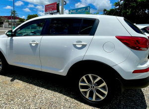 Kia Sportage EX