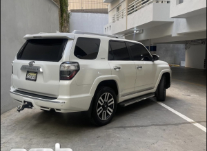 Toyota 4Runner Limited