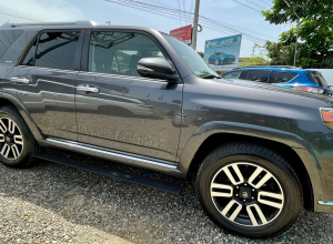 Toyota 4Runner Limited