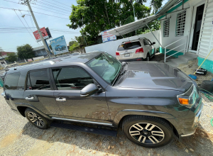 Toyota 4Runner Limited