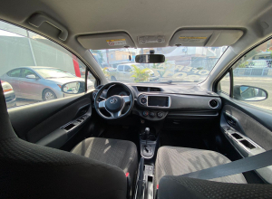 Toyota Vitz Básico