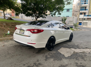 Hyundai Sonata LF