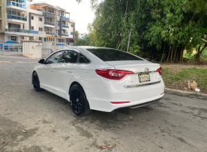 Hyundai Sonata LF