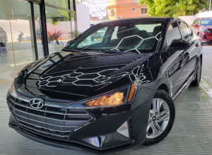 Hyundai Elantra SE