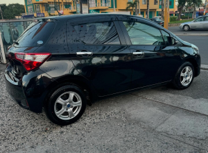 Toyota Vitz Básico