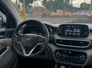 Hyundai Tucson SE