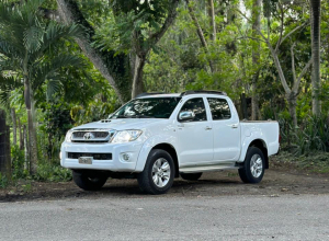 Toyota Hilux SRV