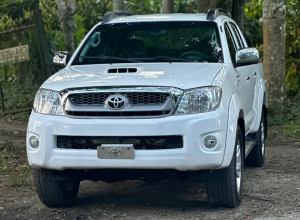 Toyota Hilux SRV