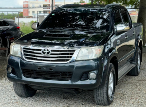 Toyota Hilux SRV