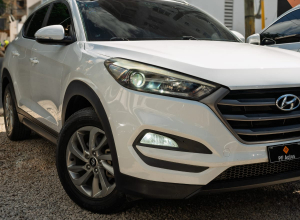 Hyundai Tucson SE