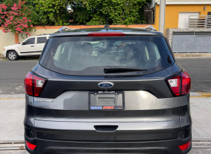 Ford Escape S