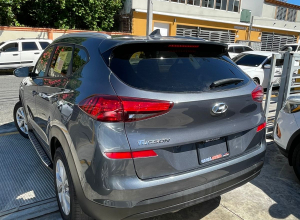 Hyundai Tucson SE