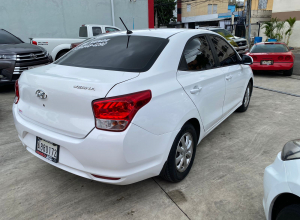 Hyundai Accent Básico