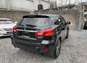 Mitsubishi Outlander Sport