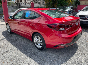 Hyundai Elantra SEL