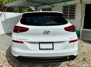 Hyundai Tucson SE