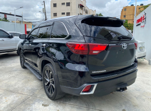 Toyota Highlander Limited Platinum