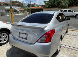 Nissan Versa SV