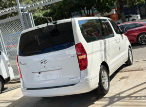 Hyundai Grand Starex Básico