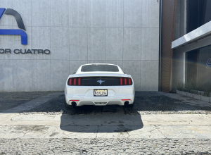 Ford Mustang Coupe