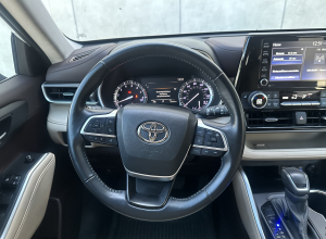 Toyota Highlander XLE