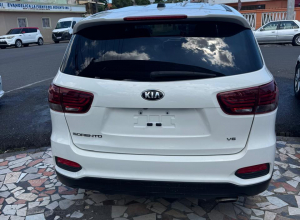 Kia Sorento LX