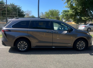 Toyota Sienna XLE