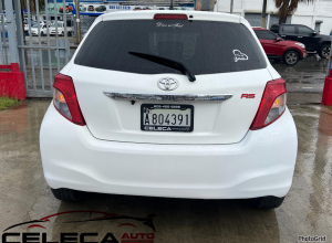 Toyota Vitz Básico