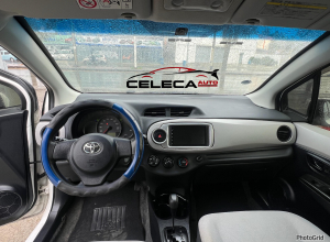 Toyota Vitz Básico