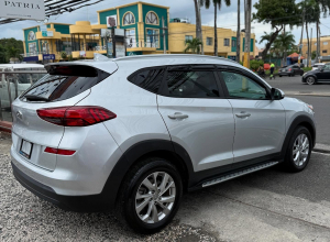 Hyundai Tucson SE