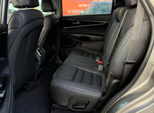 Kia Sorento LX