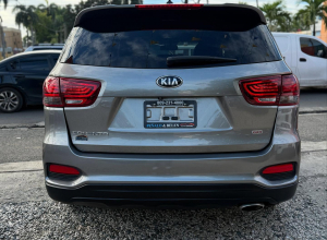 Kia Sorento LX
