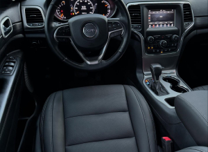 Jeep Grand Cherokee Laredo