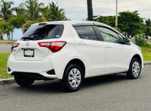 Toyota Vitz Básico