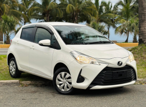 Toyota Vitz Básico
