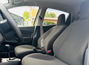 Toyota Vitz Básico