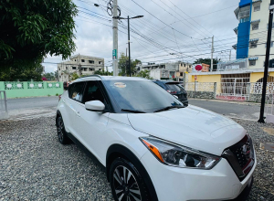 Nissan Kicks SV