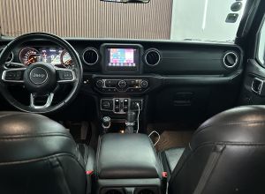 Jeep Wrangler Sahara Unlimited