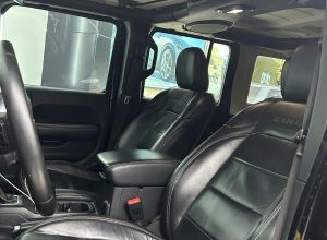 Jeep Wrangler Sahara Unlimited