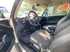 MINI Cooper Básico