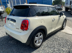 MINI Cooper Básico