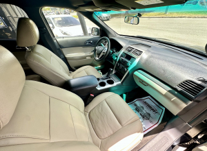 Ford Explorer XL