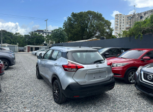 Nissan Kicks S