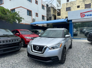 Nissan Kicks S