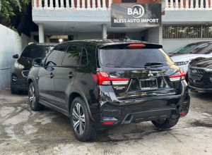 Mitsubishi Outlander Sport