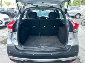 Nissan Kicks SV