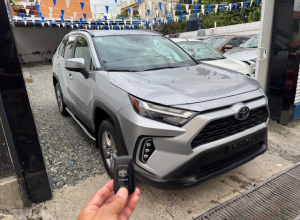 Toyota RAV4 XLE